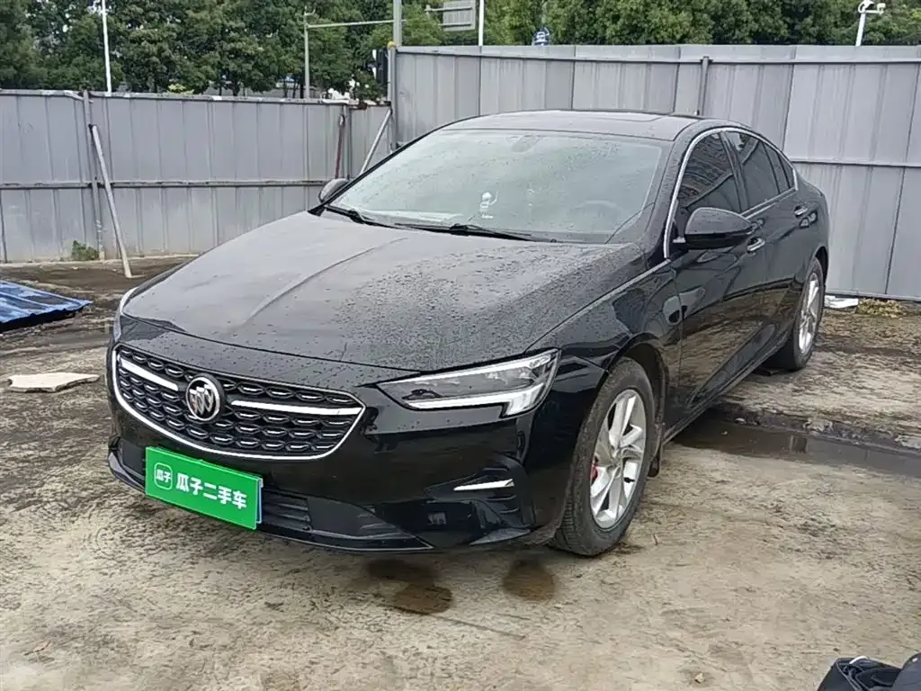 Buick Regal — фото 1