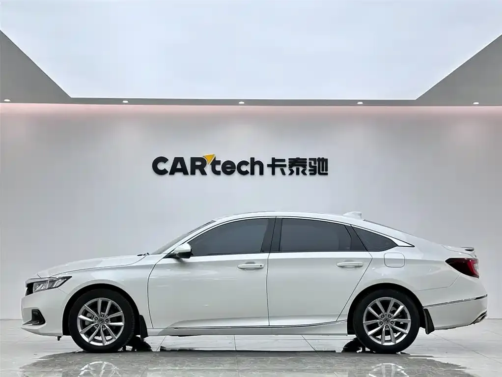 Honda Accord — фото 3