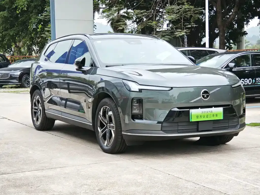 Volvo XC70 Plug-in Hybrid — фото 7