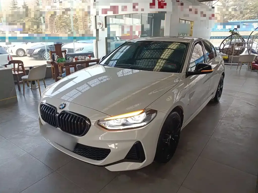 BMW 1 Series — фото 1