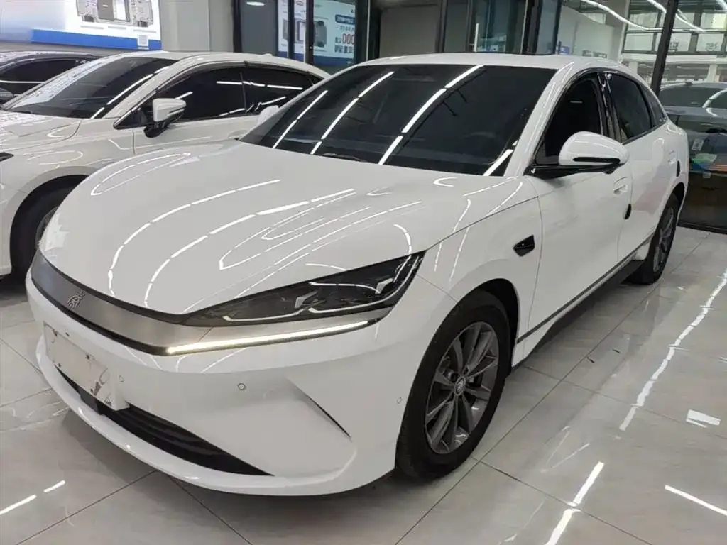 BYD Qin L — фото 1