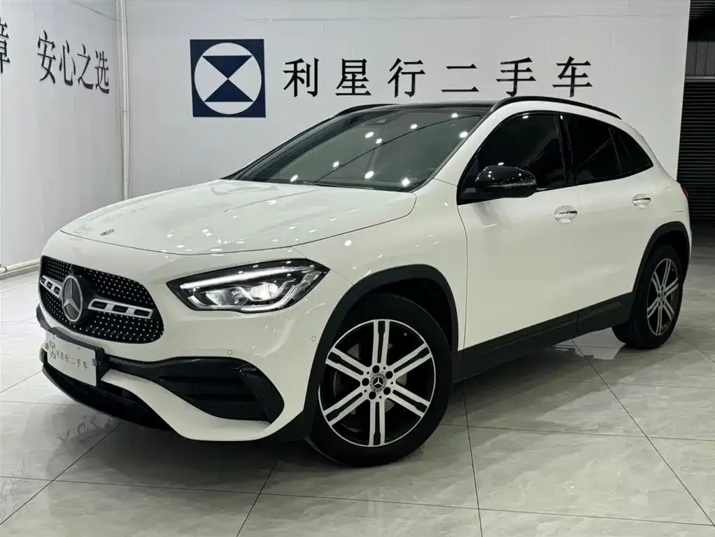 Mercedes-Benz GLA — фото 1