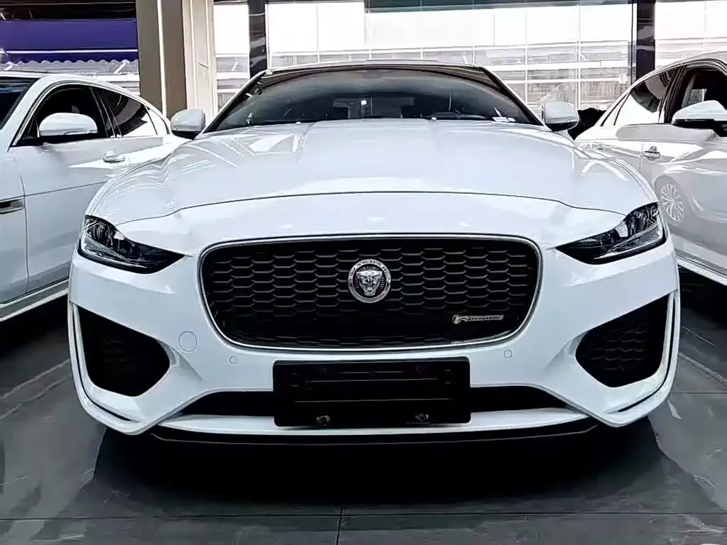 Jaguar XEL — фото 6