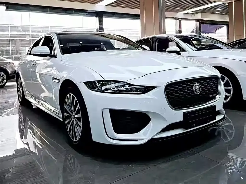 Jaguar XEL — фото 3