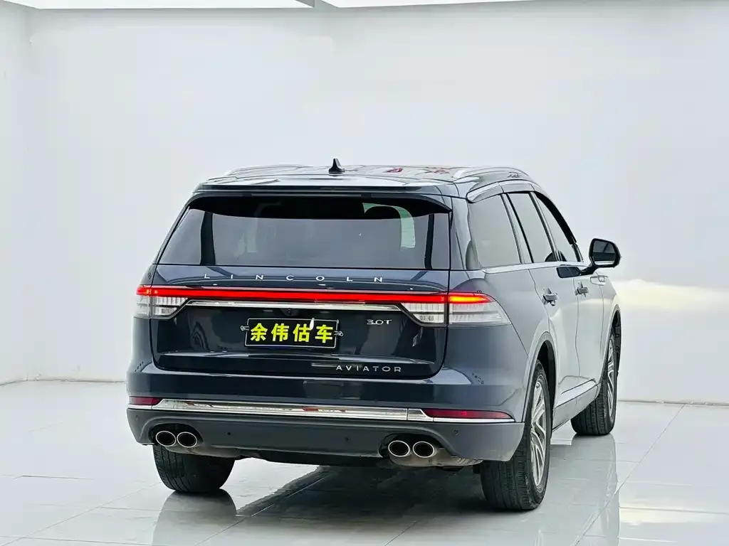 Lincoln Aviator — фото 9