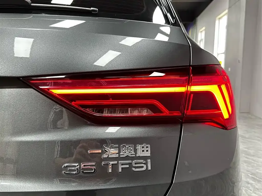 Audi Q3 — фото 4