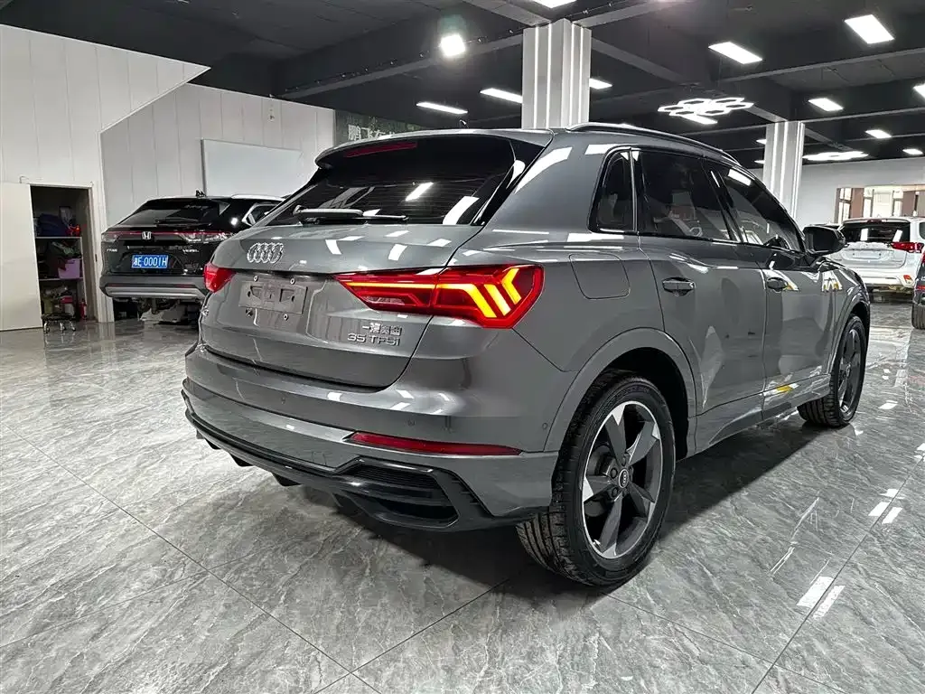 Audi Q3 — фото 9