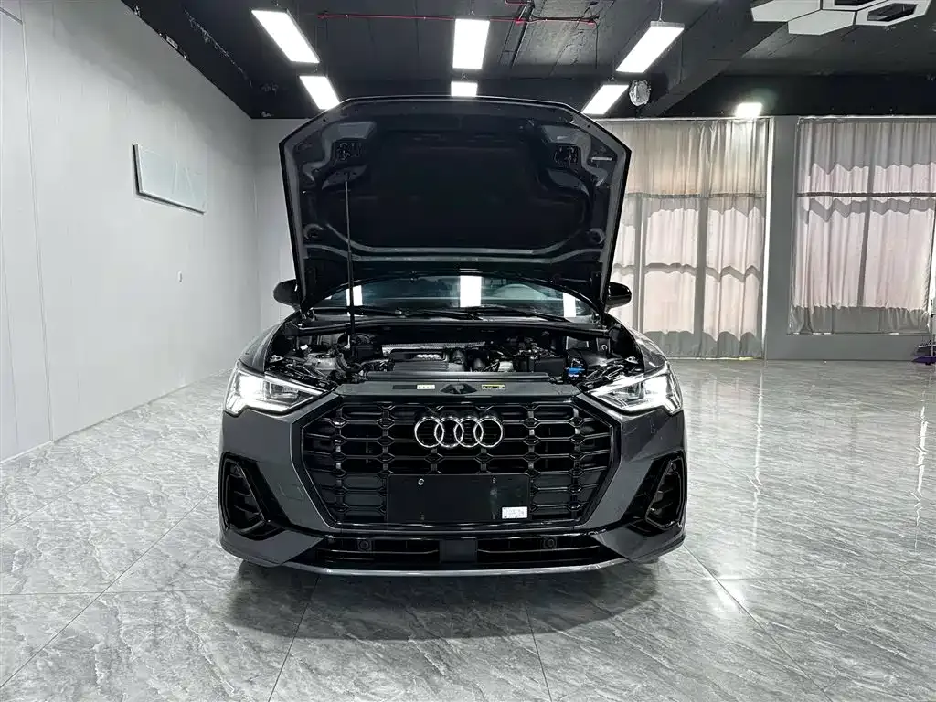 Audi Q3 — фото 8