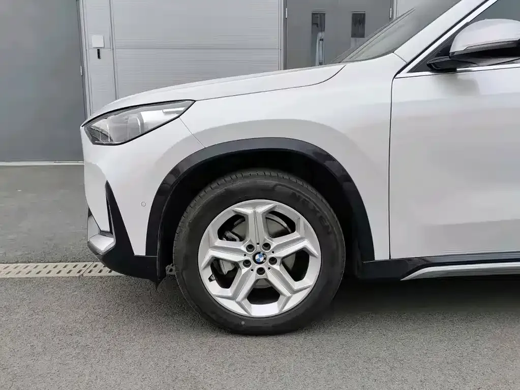 BMW X1 — фото 10