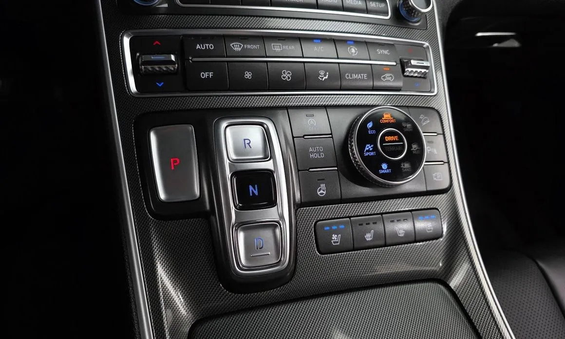 Hyundai Santafe — фото 2