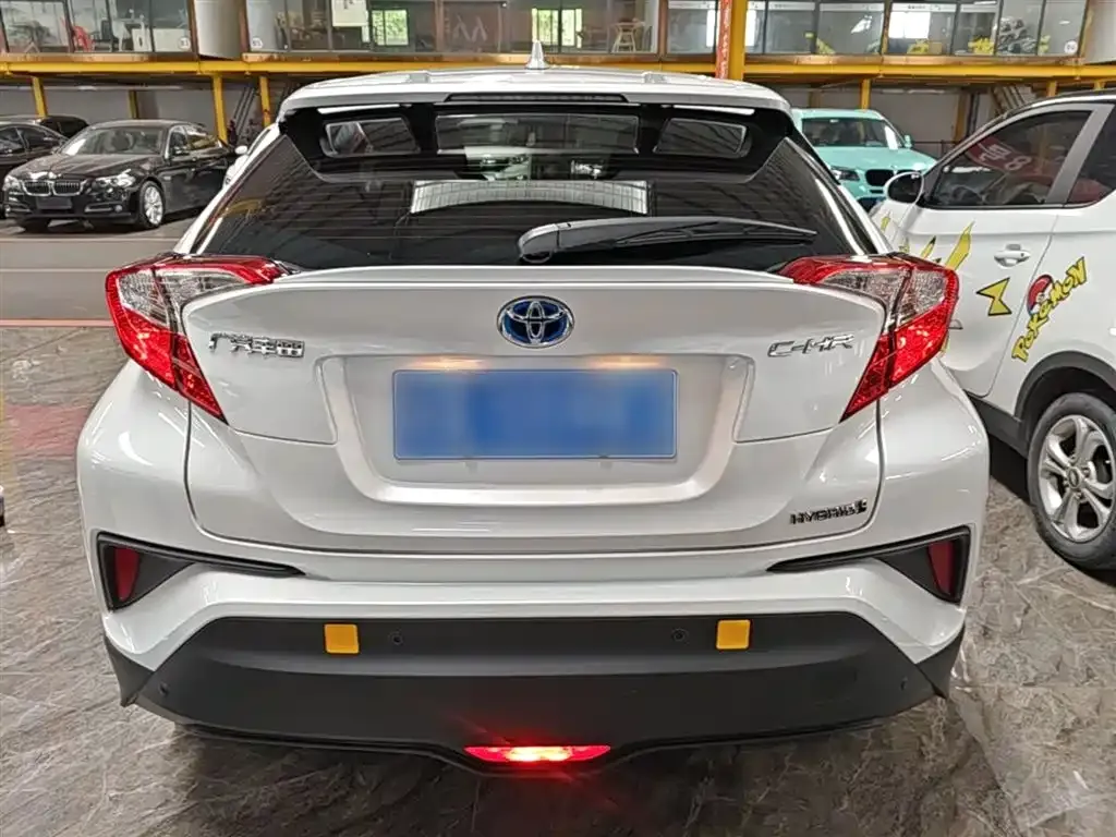 Toyota C-HR — фото 6