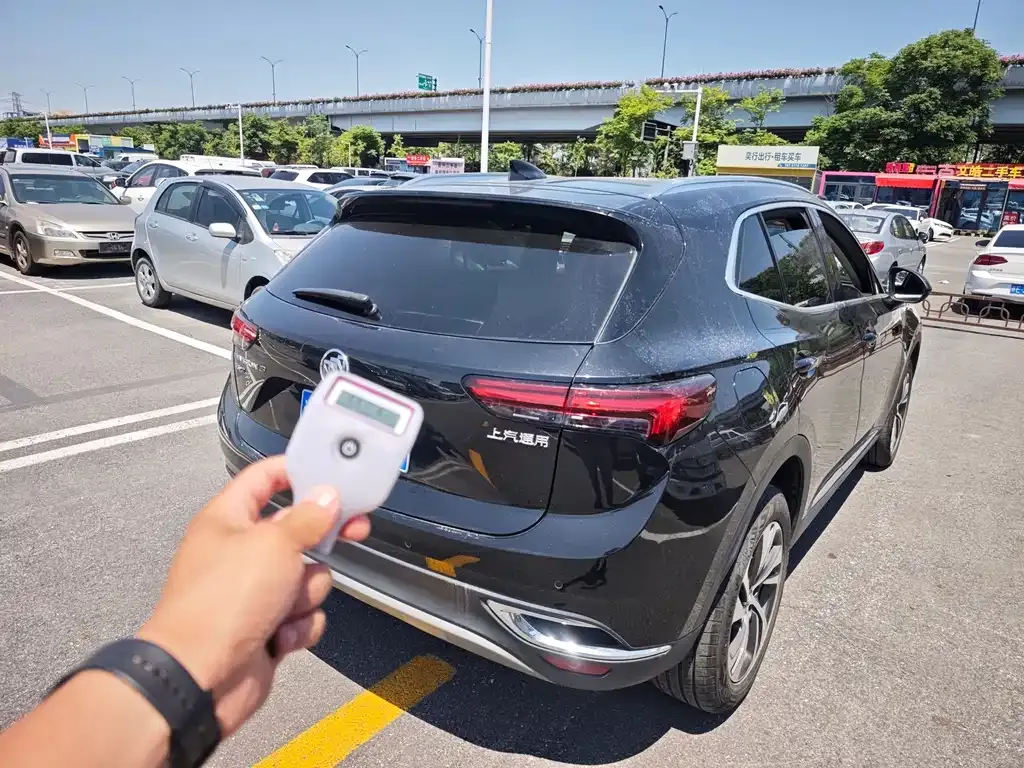 Buick Envision S — фото 4