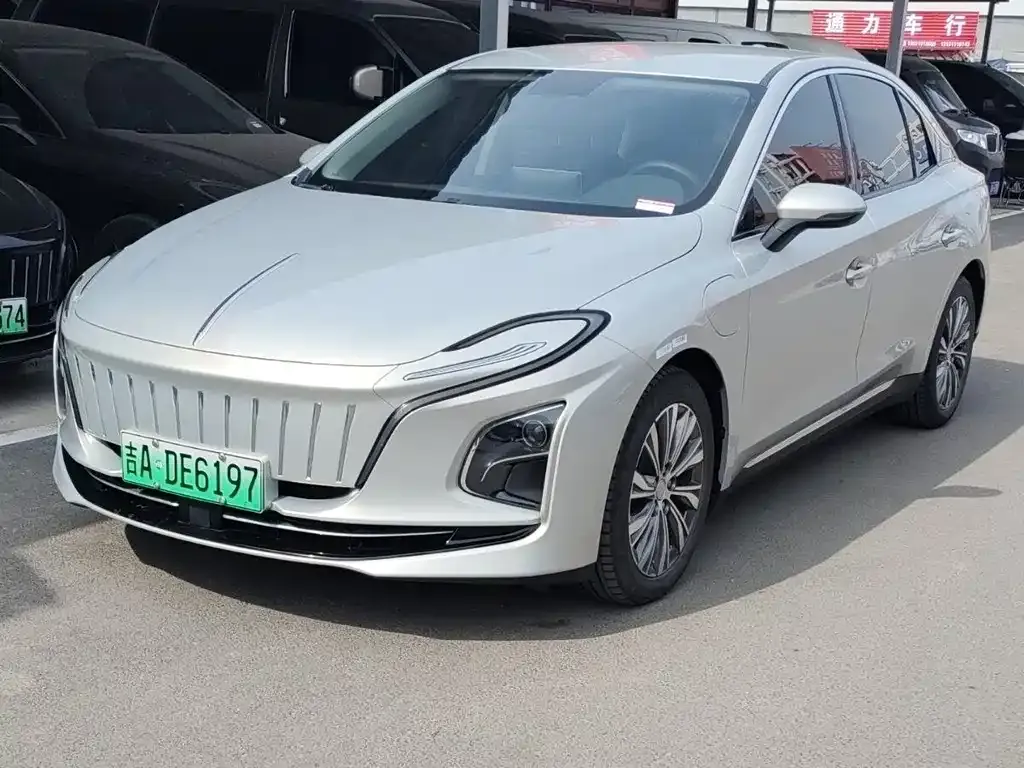 Hongqi E-QM5 — фото 1