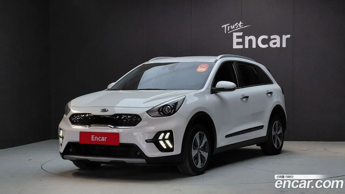 Kia Niro — фото 1