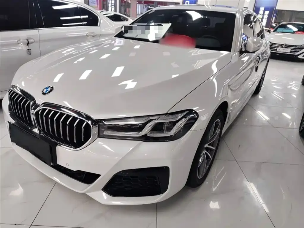 BMW 5 Series — фото 10