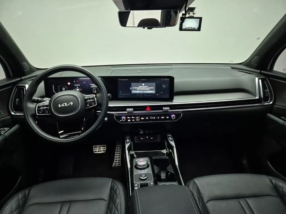 Kia Sorento — фото 6