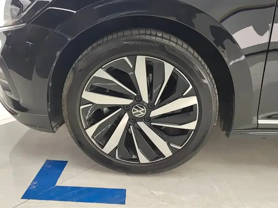 Volkswagen Passat — фото 5