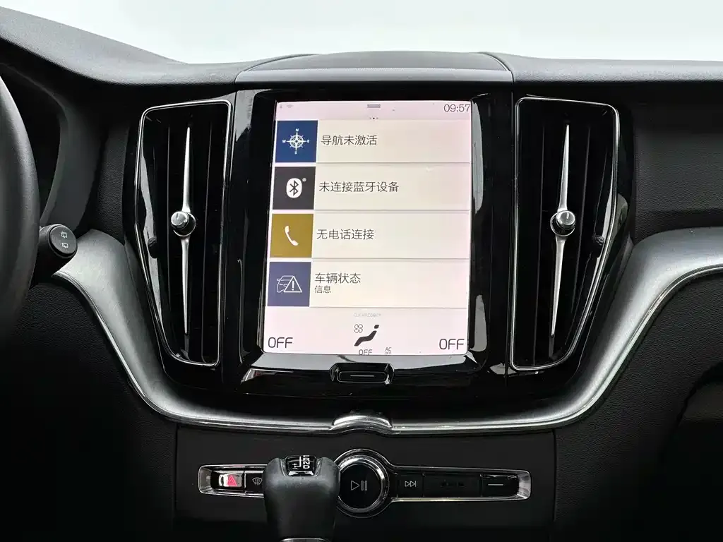 Volvo XC60 — фото 3