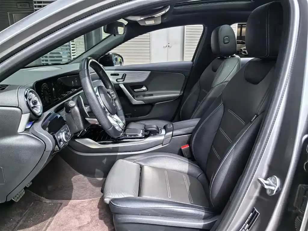 Mercedes-Benz A-Class AMG — фото 2