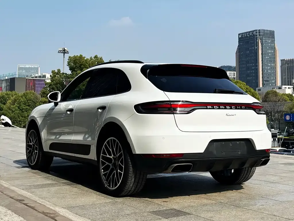 Porsche Macan — фото 9