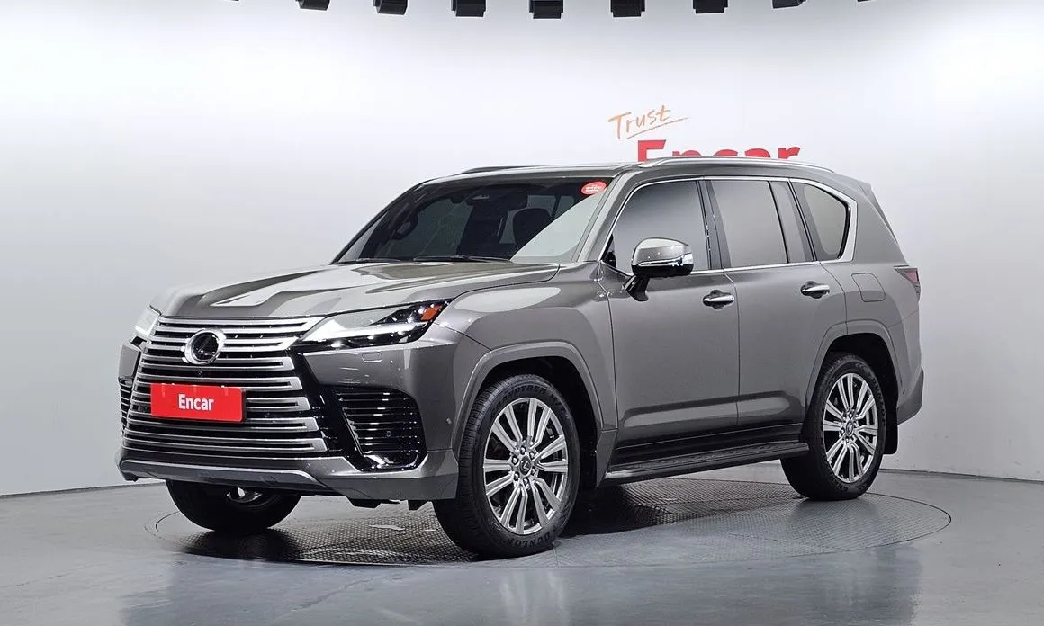 Lexus LX — фото 1