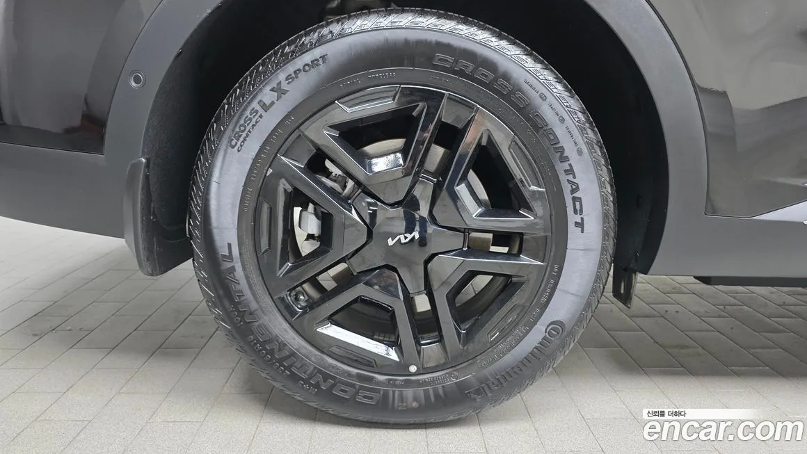 Kia Sorento — фото 10