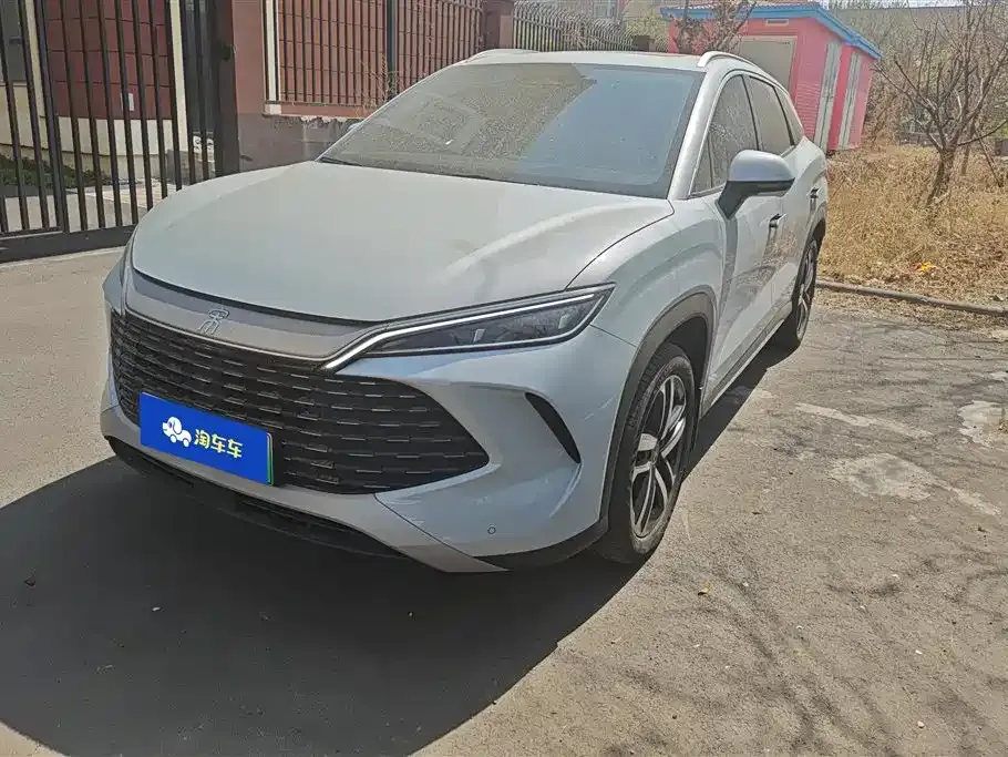 BYD L DM-i — фото 1