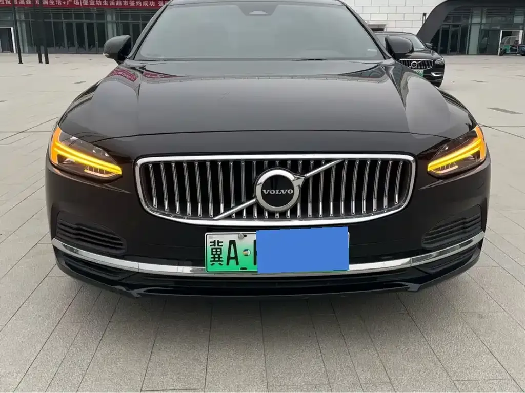 Volvo S90 PHEV — фото 1