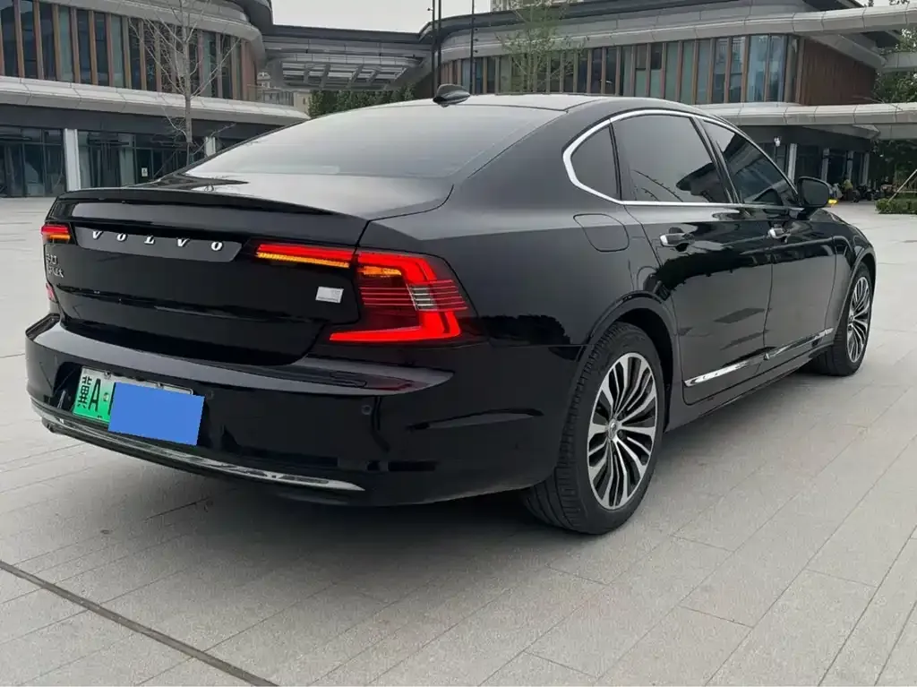 Volvo S90 PHEV — фото 6