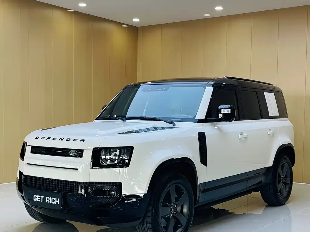Land Rover Defender — фото 1