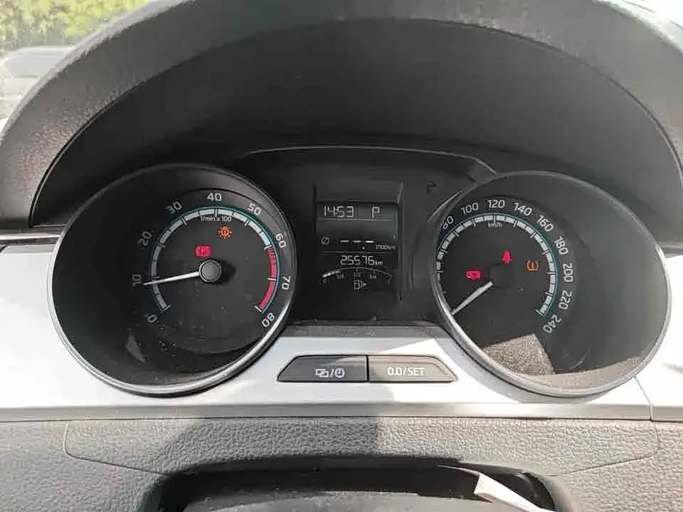 Skoda Rapid — фото 3