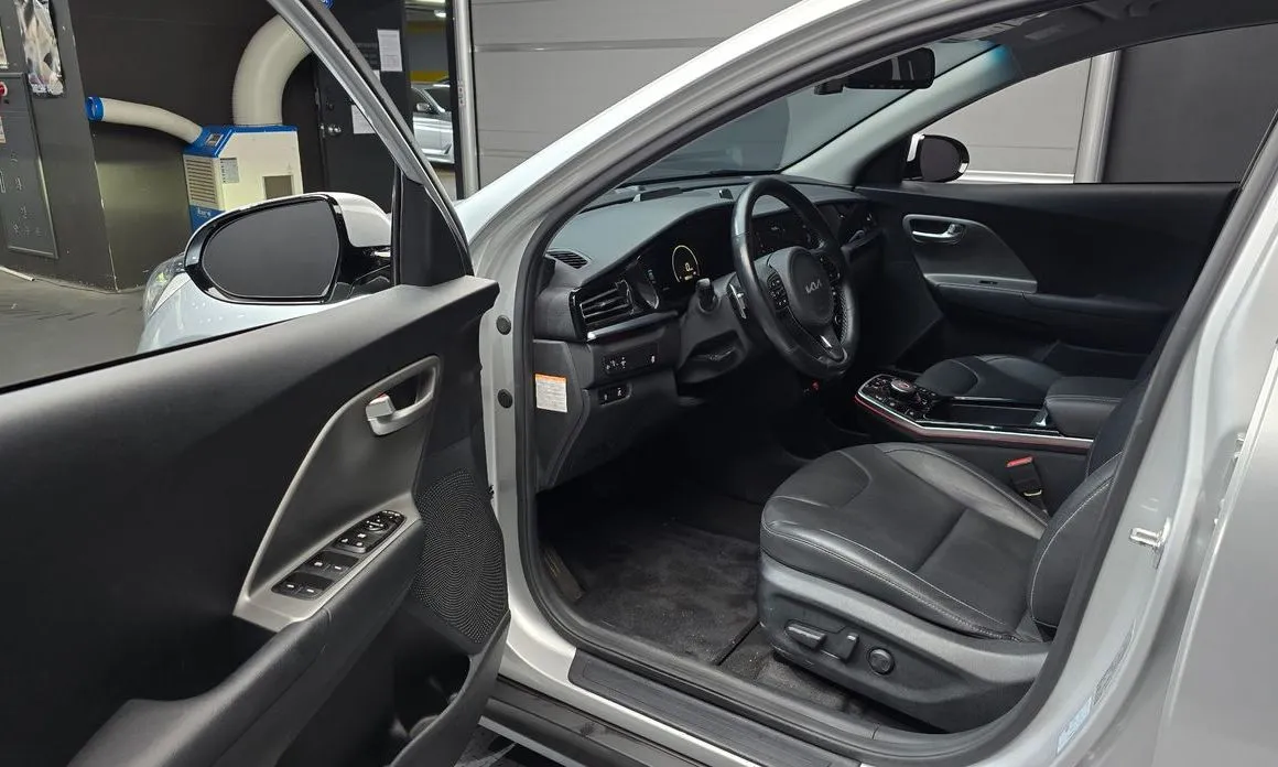 Kia Niro — фото 10