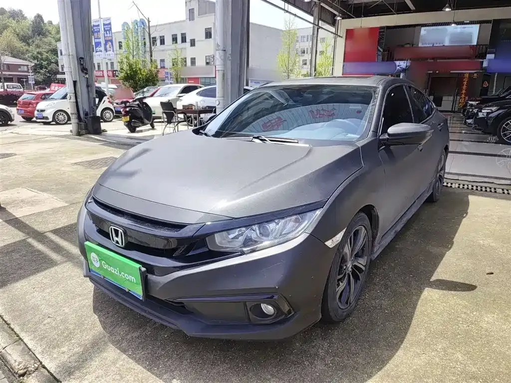 Honda Civic — фото 1