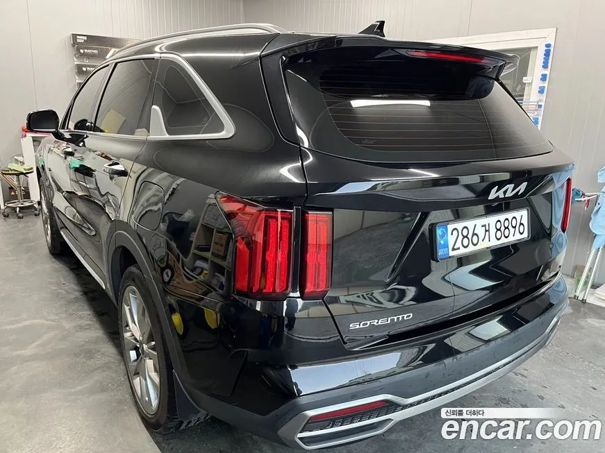 Kia Sorento — фото 8