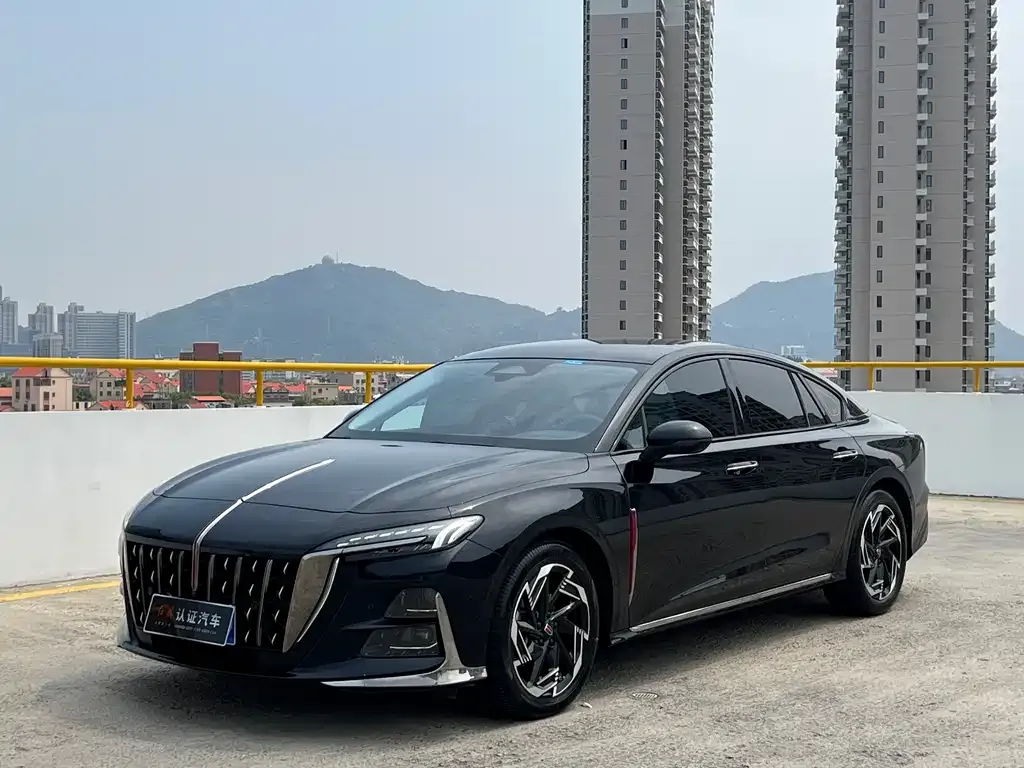 Hongqi H6 — фото 1