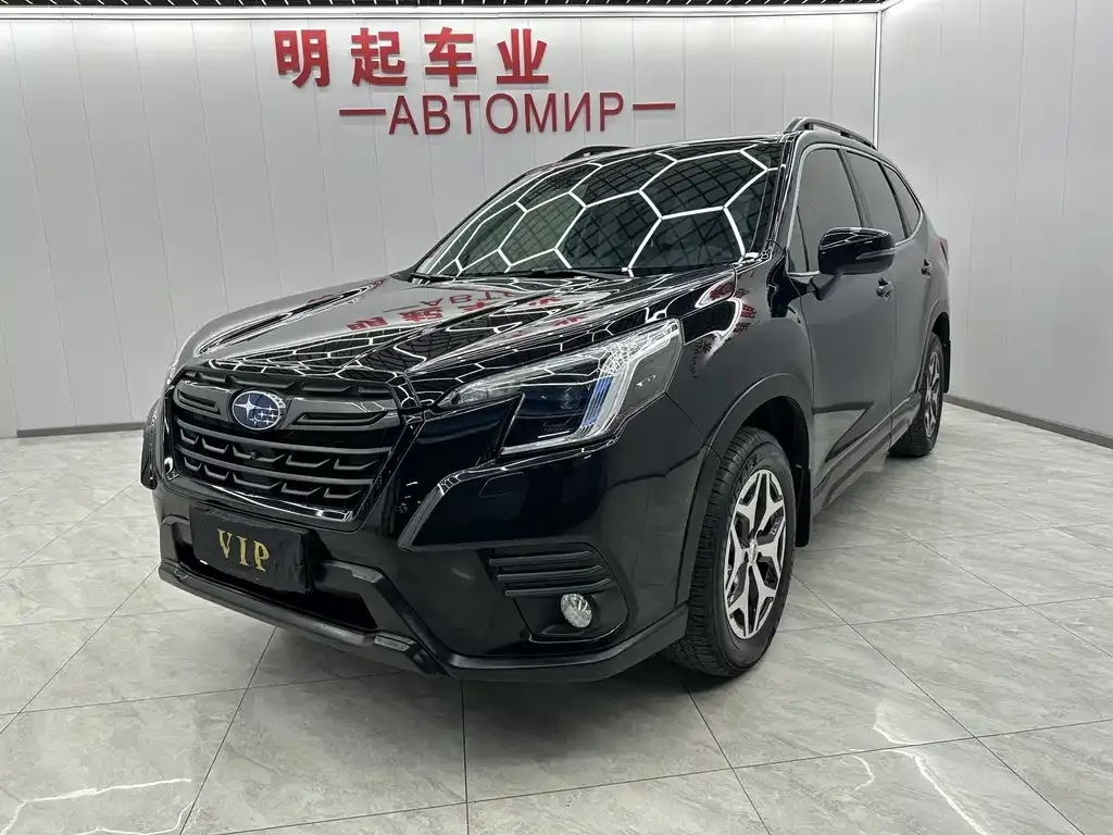 Subaru Forester — фото 1