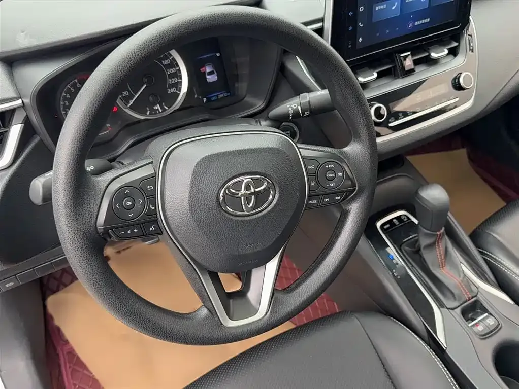 Toyota Corolla — фото 5