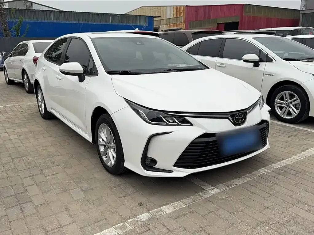 Toyota Corolla — фото 7