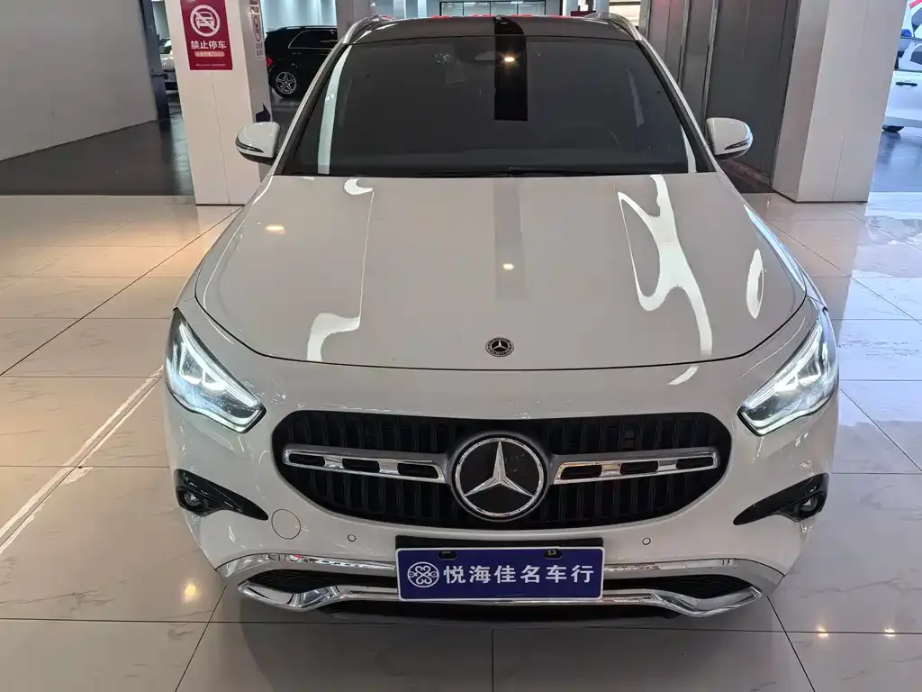 Mercedes-Benz GLA — фото 6