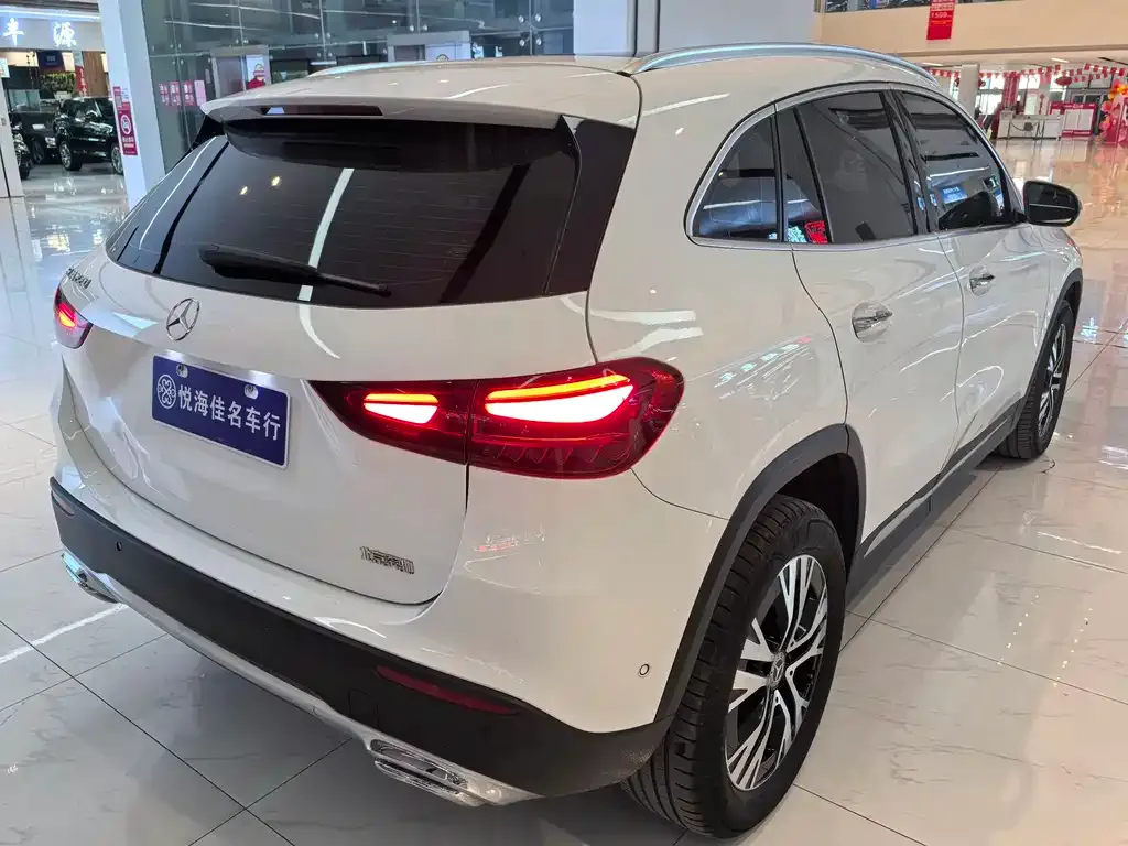 Mercedes-Benz GLA — фото 7