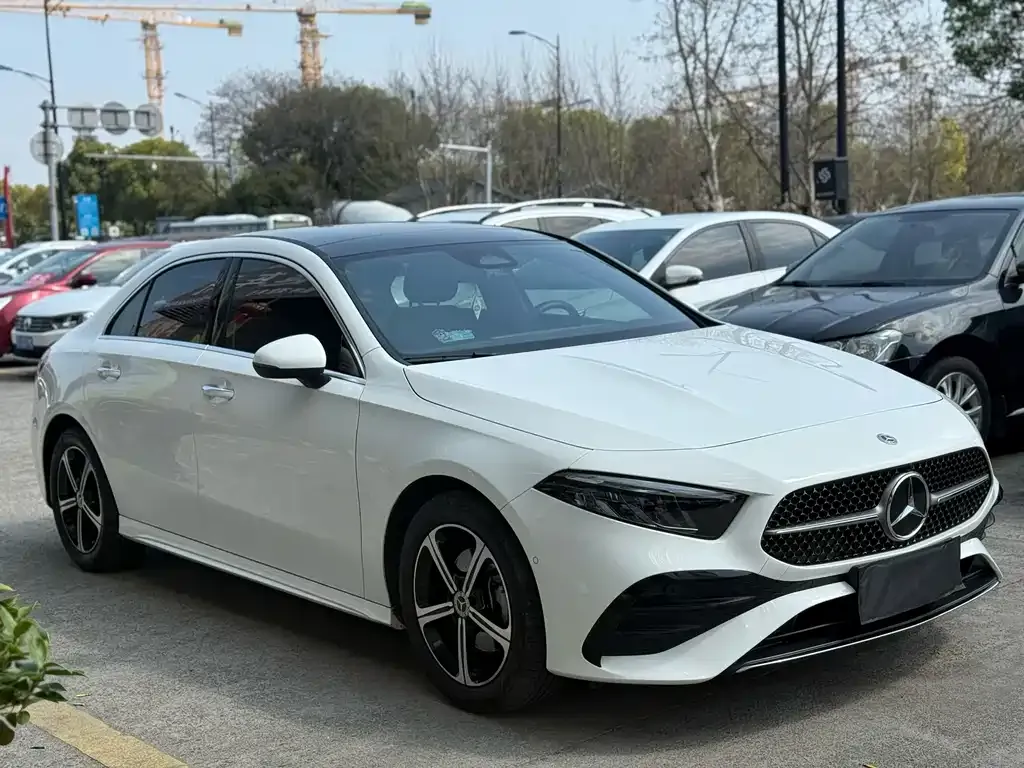Mercedes-Benz A-Class — фото 9