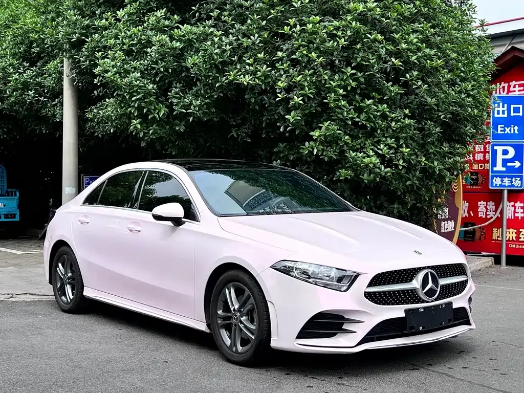 Mercedes-Benz A-Class — фото 8