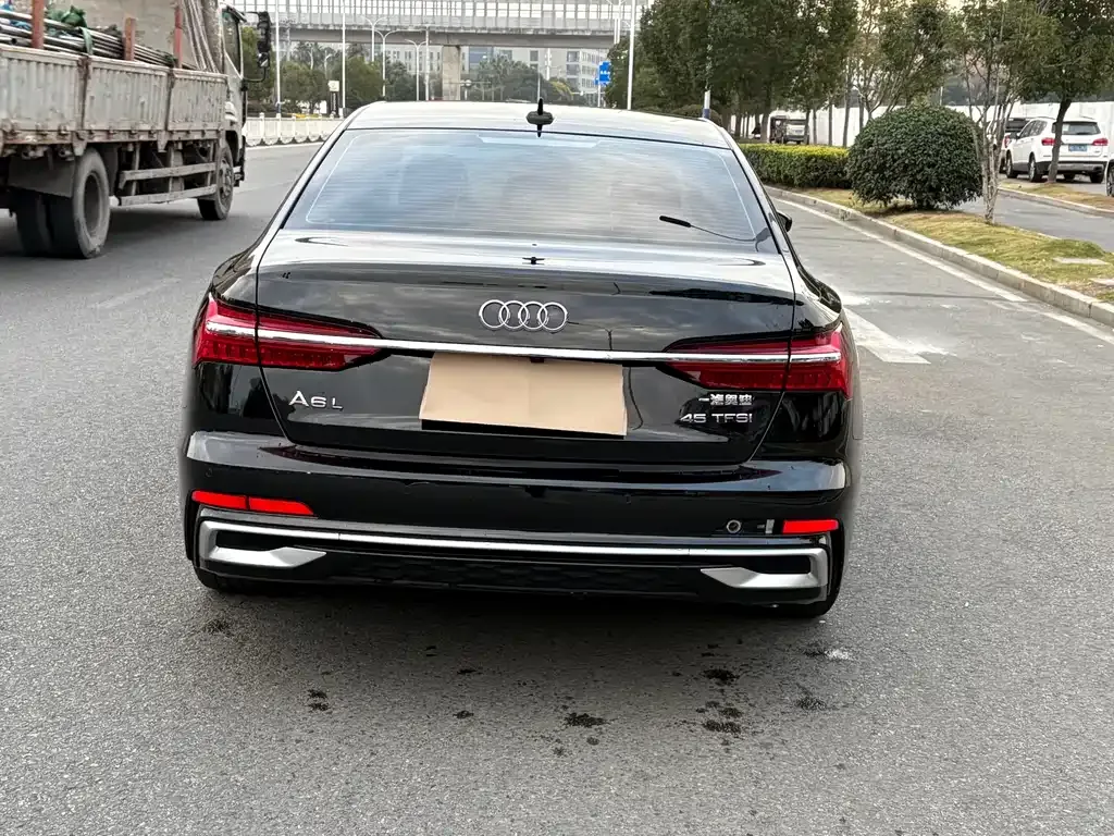 Audi A6L — фото 4
