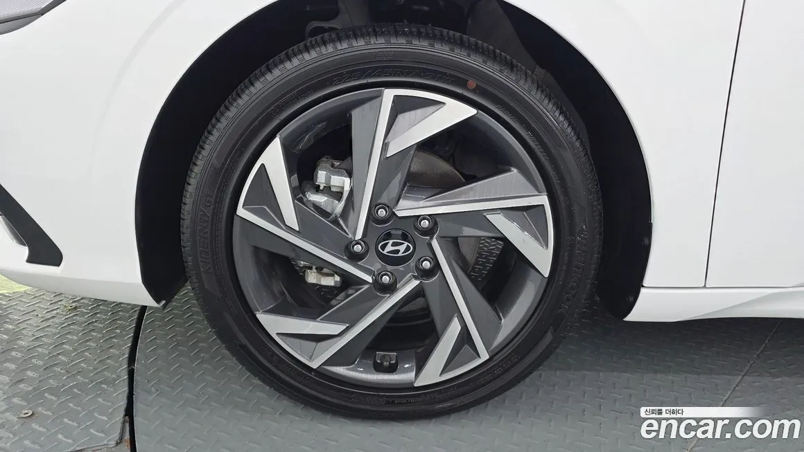 Hyundai AVANTE — фото 6