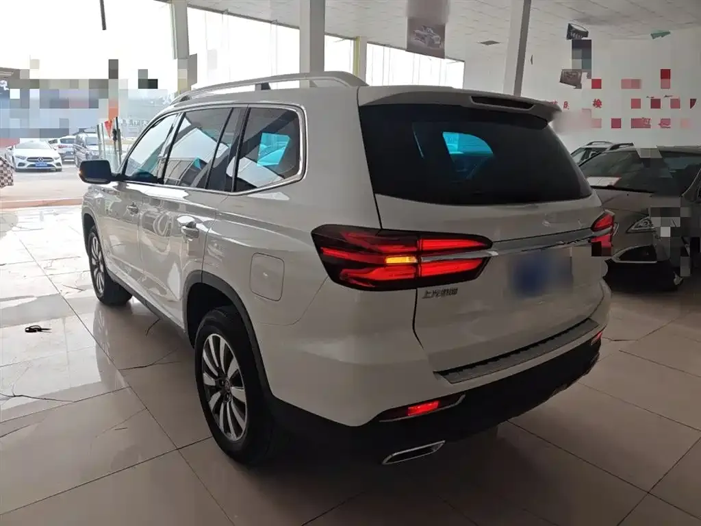 Roewe RX8 — фото 6