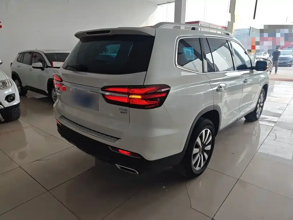 Roewe RX8 — фото 3