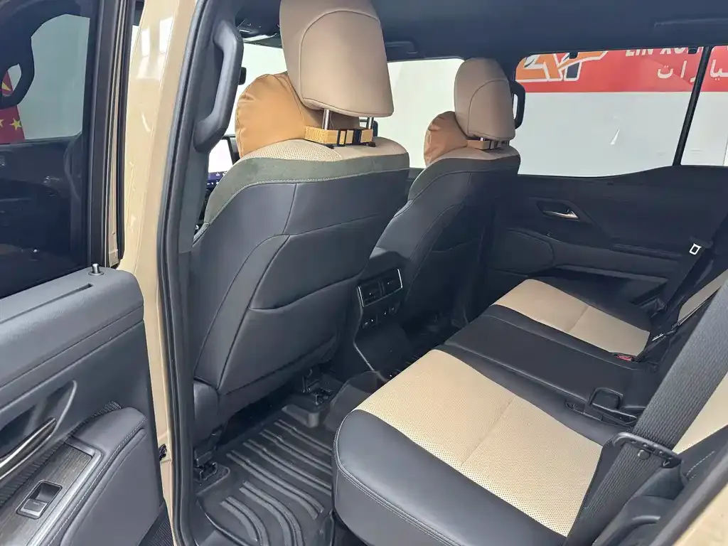 Lexus GX — фото 10