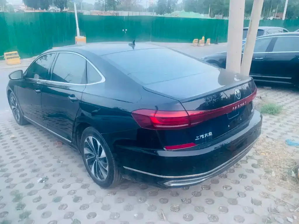 Volkswagen Passat — фото 5