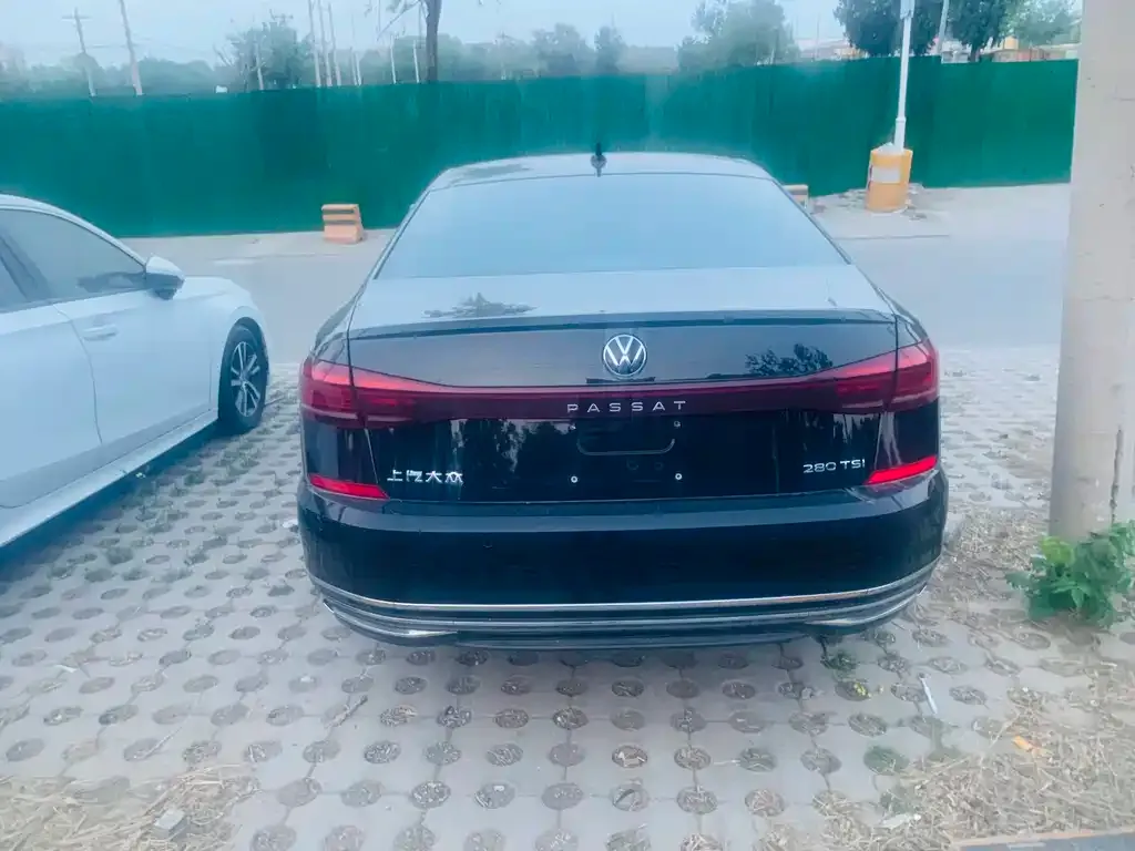 Volkswagen Passat — фото 7