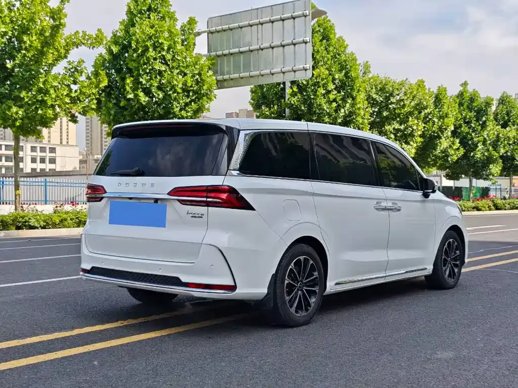 Roewe iMAX8 — фото 10